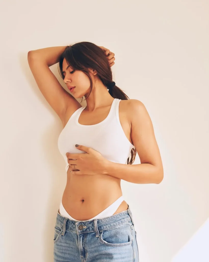 Sonam Bajwa Age